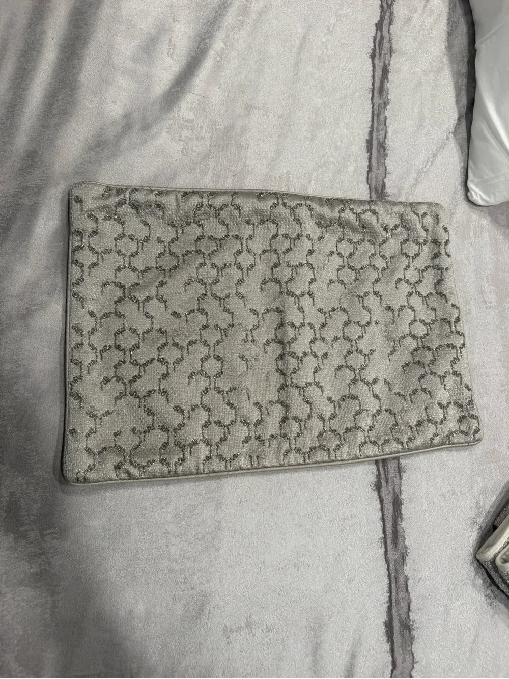 Nice Light Gray Set of 4 Pillow Covers